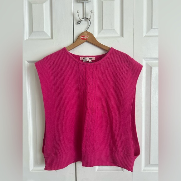 Vintage Tops - Vintage wool/angora blend vest